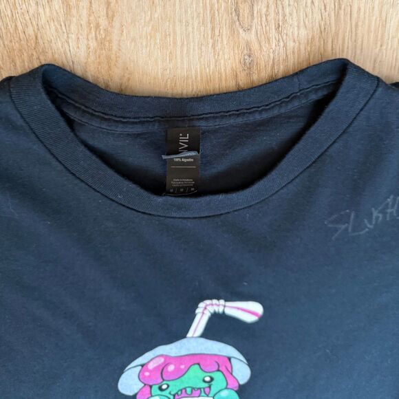 Slushii 8-Bit DJ Monster Graphic T-Shirt Black Medium Autographed EDM Rave - Picture 4 of 6